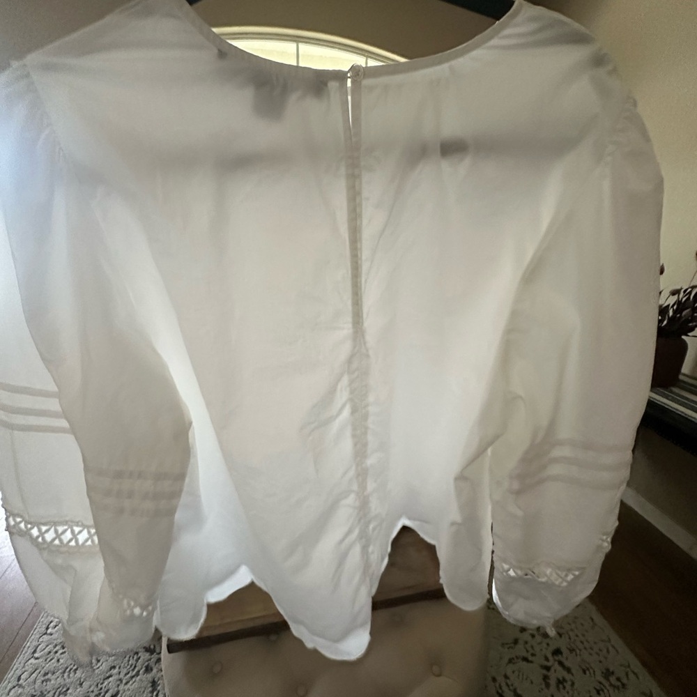 French Connection White Blouse with Scalloped Edges NWOT only washed never worn - Picture 2 of 9